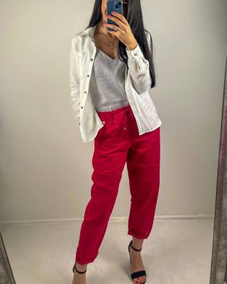 Včera tieto nohavice spôsobili menší ošiaľ, tak vám ich pridám ešte tu, aby ste vedeli, že aj takéto máme v ponuke. Ako aj...